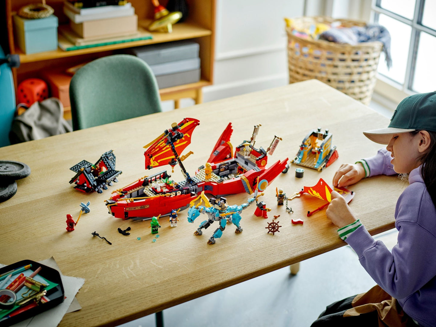 LEGO® NINJAGO® 71797: Skjebneskipet Bounty – kappløpet med tiden
