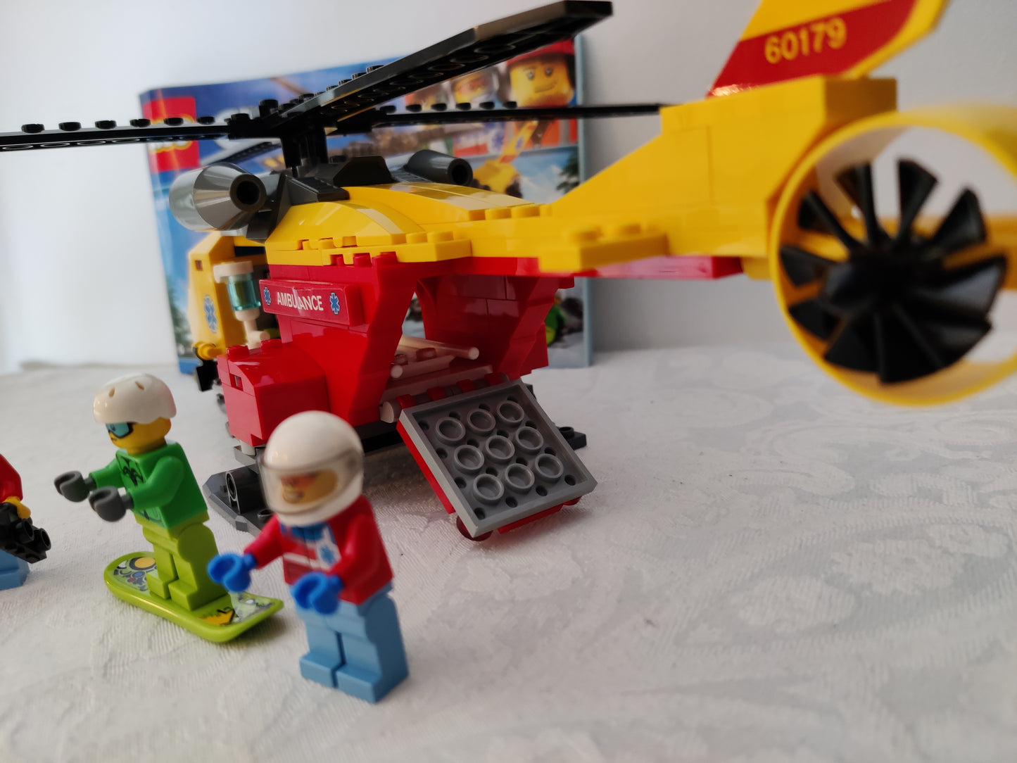 LEGO® City 60179: Ambulansehelikopter