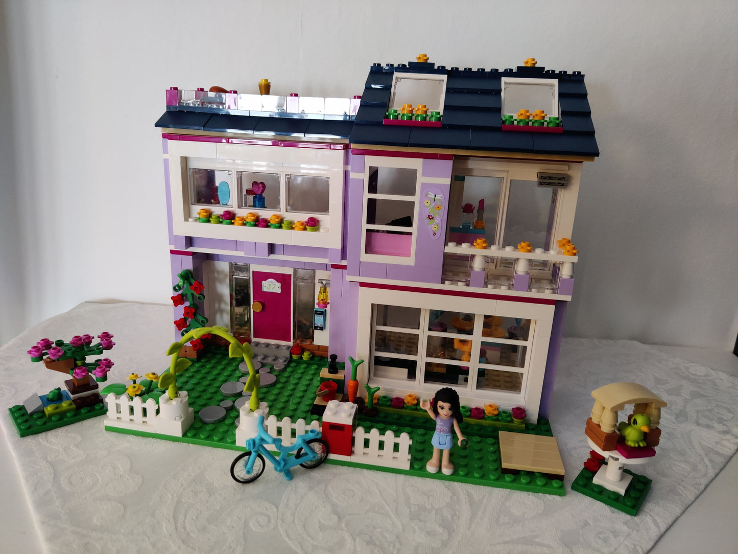 LEGO® Friends™ 41095: Emmas hus