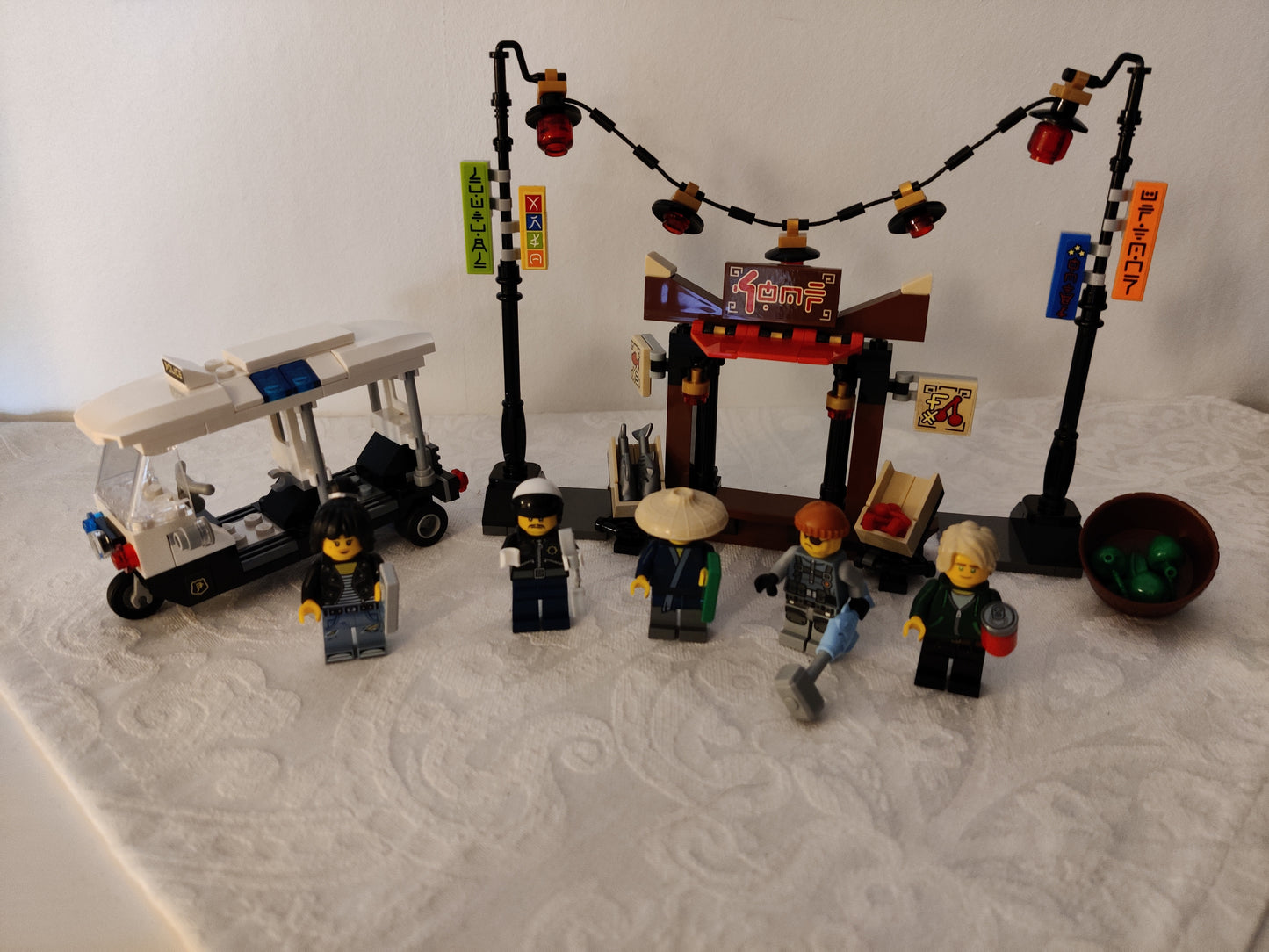 LEGO® NINJAGO® 70607: Forfølgelse i NINJAGO® by