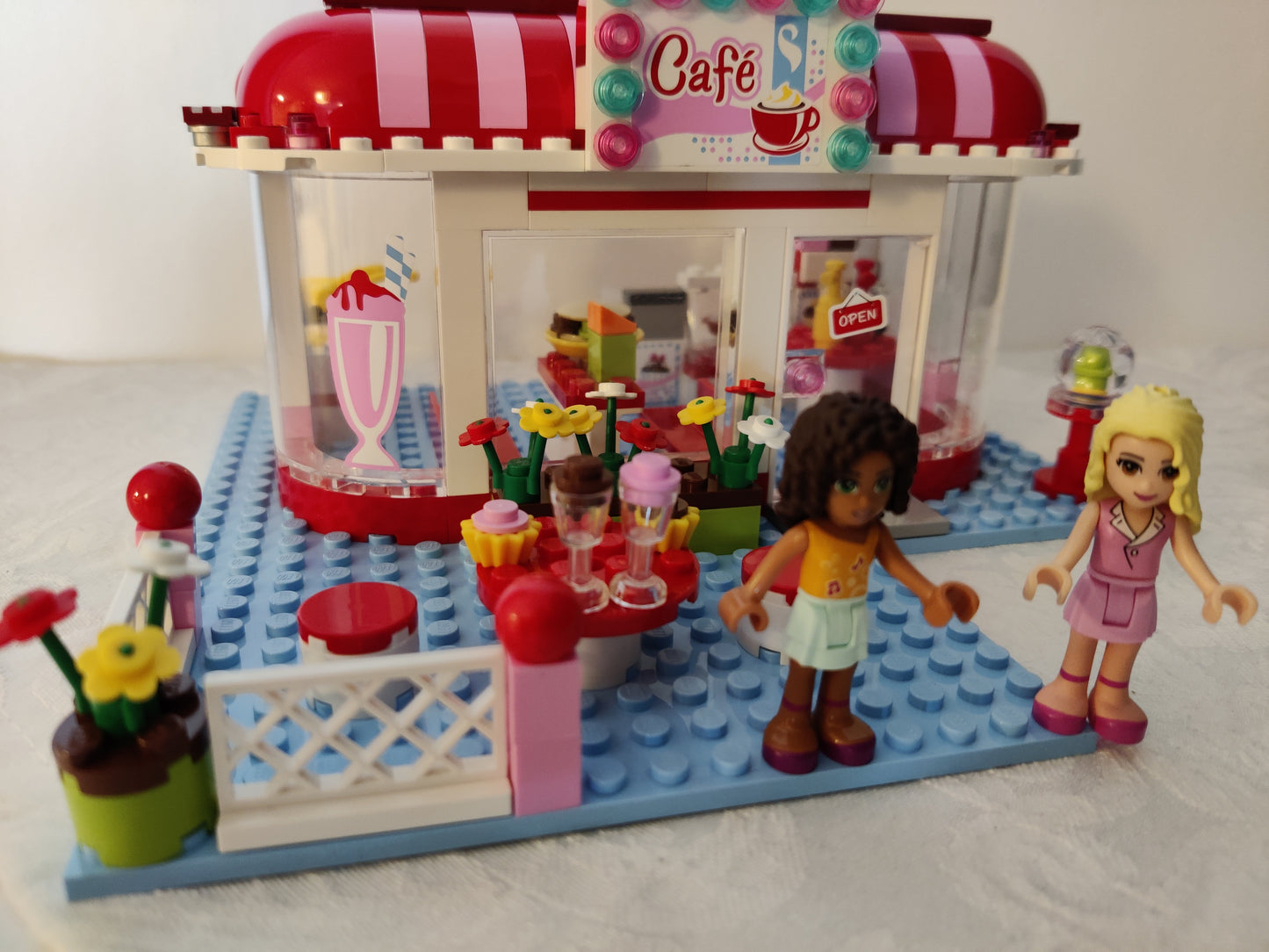 LEGO® Friends™ 3061: Byparken Kafé