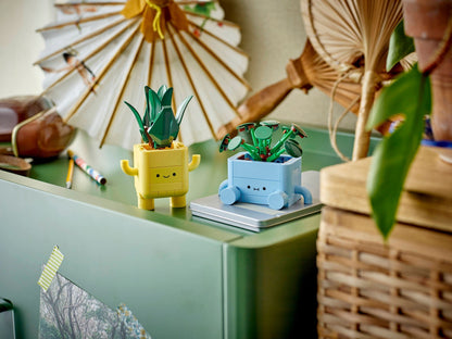 LEGO® Botanicals™ 10349: Glade planter