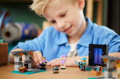LEGO® Minecraft® 21252: Våpenkammeret