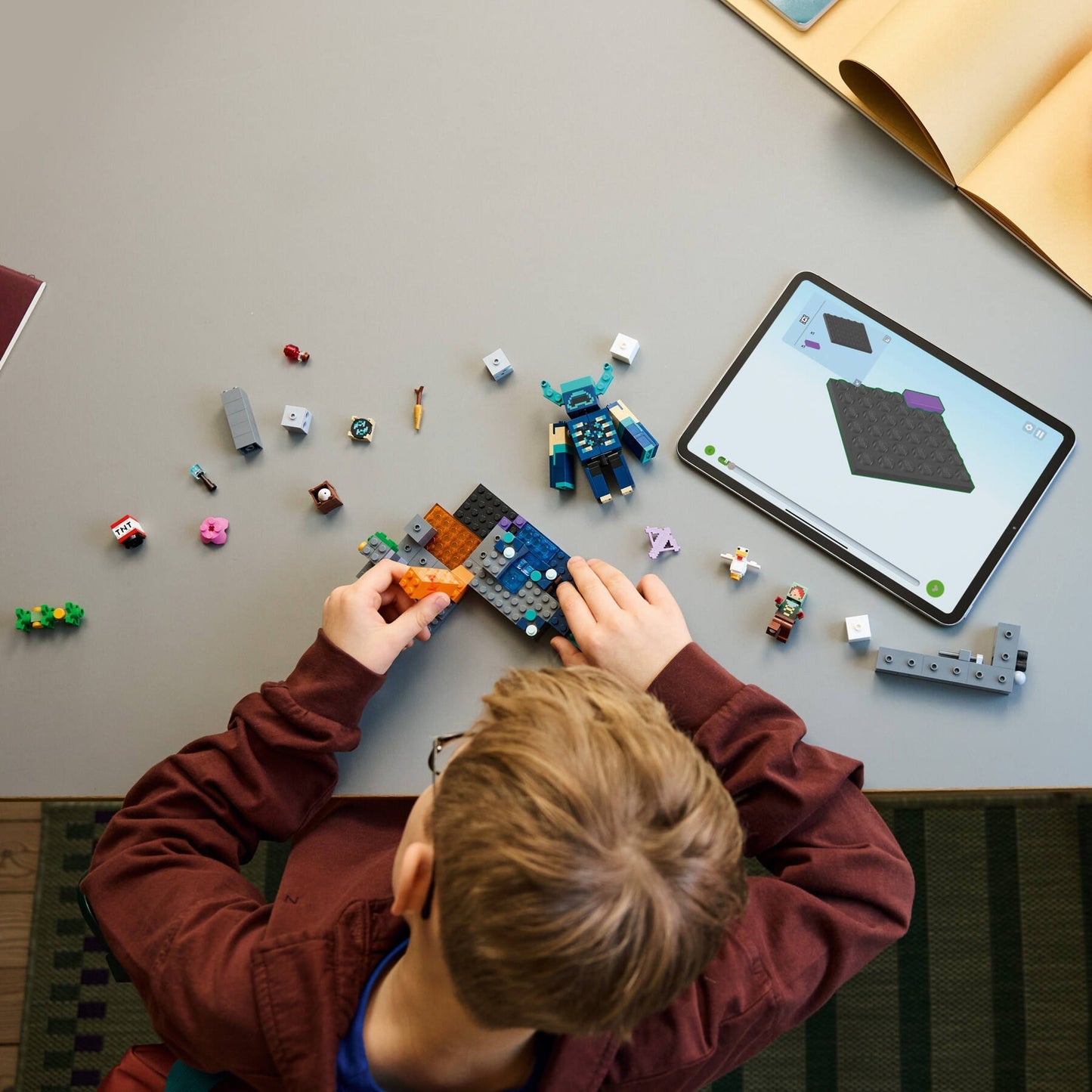 LEGO® Minecraft® 21274: Møtet med skogvokteren