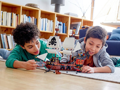 LEGO® Creator™ 31109: Sjørøverskute