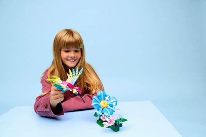 LEGO® Creator™ 31384: Ville dyr: Fargeglad kolibri