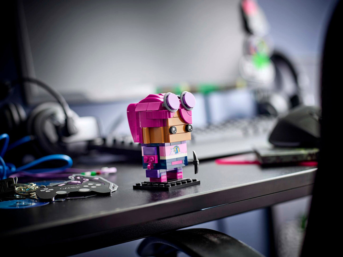 LEGO® BrickHeadz™ 40728: Brite Bomber