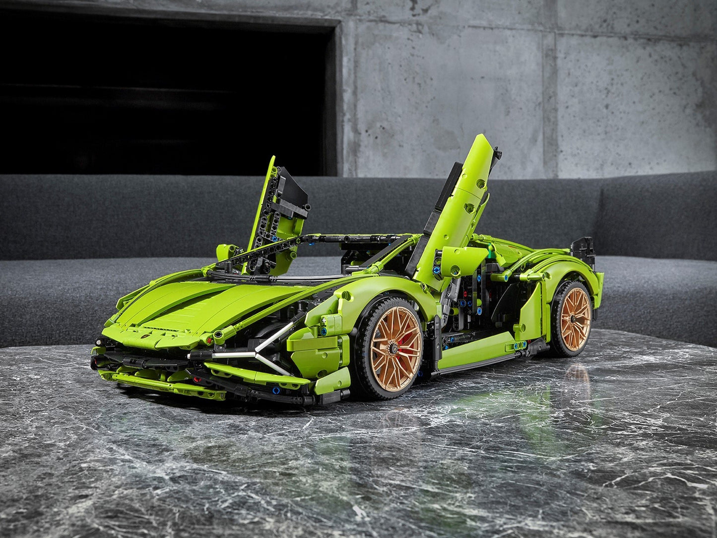 LEGO® Technic™ 42115: Lamborghini Sián FKP 37