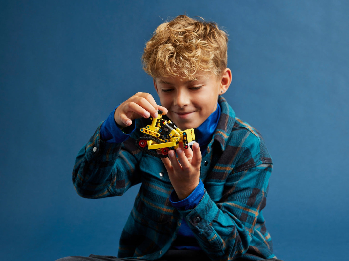 LEGO® Technic™ 42163: Mektig bulldoser
