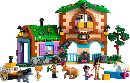 LEGO® Friends™ 42654: Ponniranch med stall