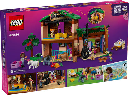 LEGO® Friends™ 42654: Ponniranch med stall
