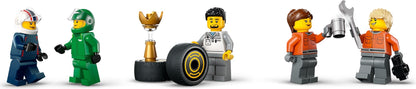 LEGO® City 60445: F1®-trailer med F1® RB20 og AMR24