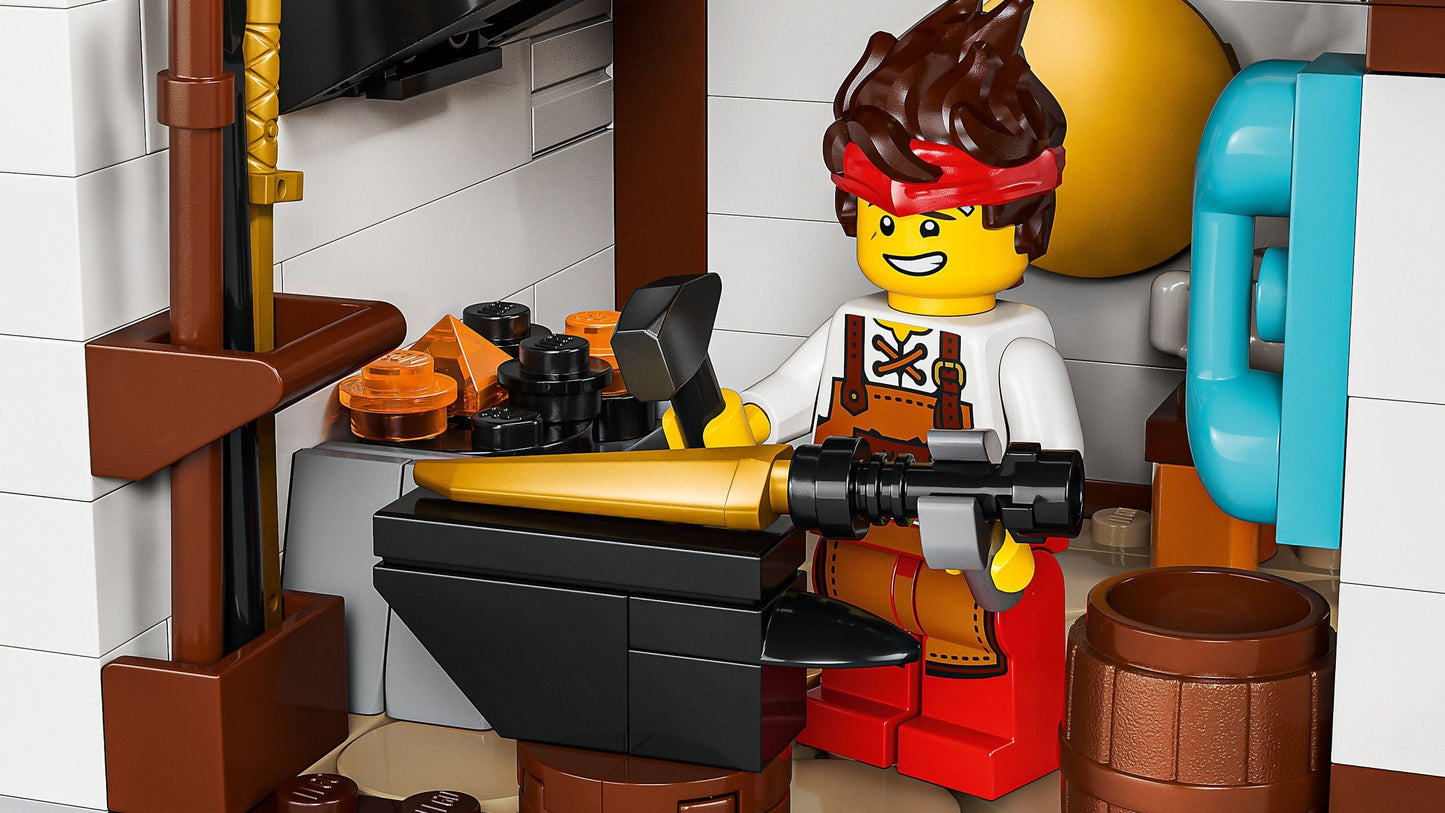 LEGO® NINJAGO® 71858: 15-årsjubileumssett med 4 våpen-smia