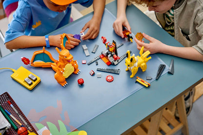 LEGO® Pokémon™ 72167: Den ultimate kampen mellom Charizard og Jolteon