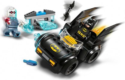 LEGO® DC Comics Super Heroes™ 76301: Batman™ med Batmobile™ mot Mr. Freeze™