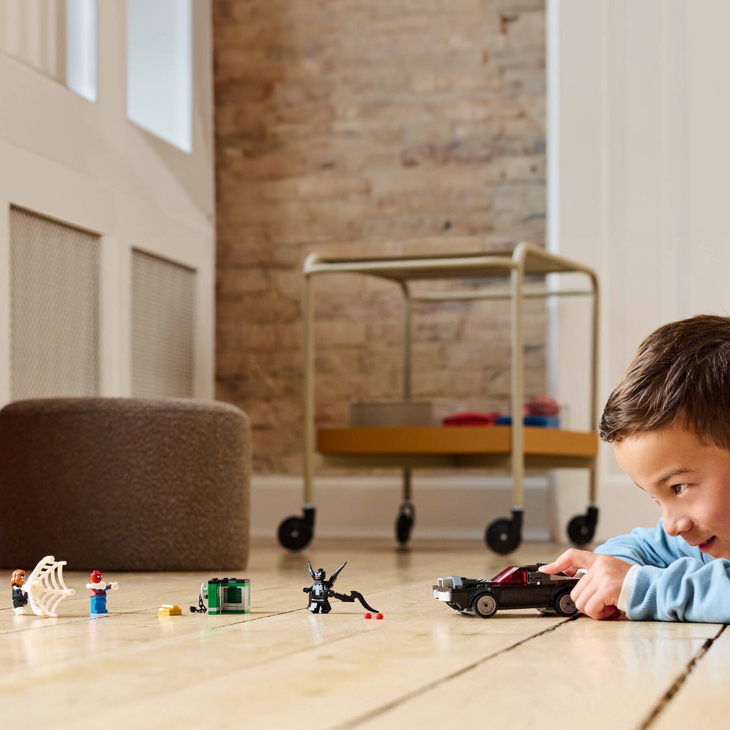 LEGO® Marvel™ 76309: Spider-Man mot Venom med muskelbil