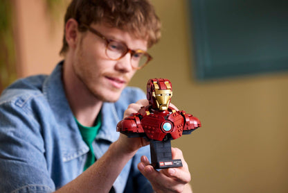 LEGO® Marvel™ 76327: Byste av Iron Man MK4