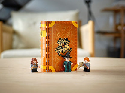 LEGO® Harry Potter™ 76382: På Galtvort: Time i transfigurasjon