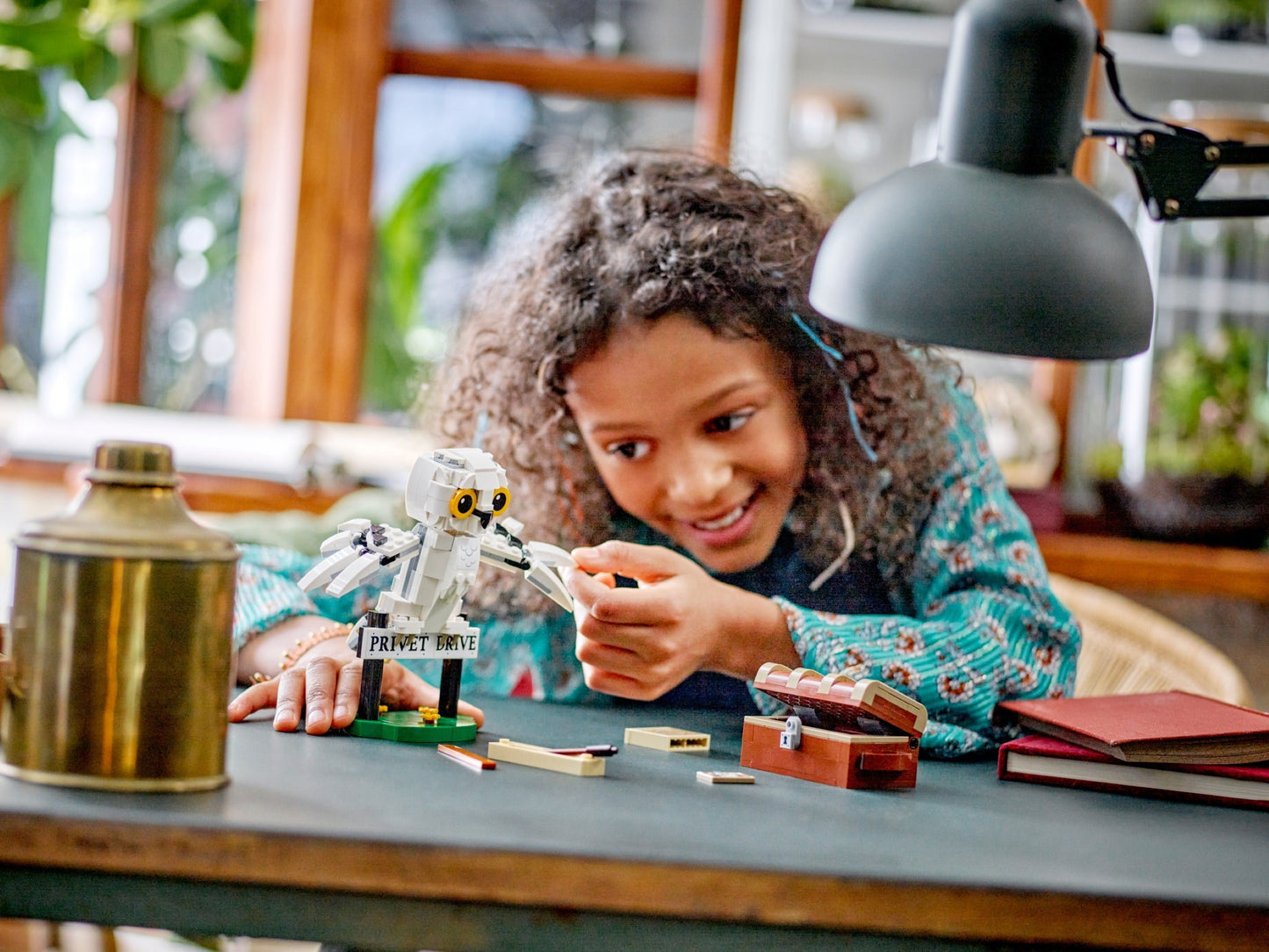 LEGO® Harry Potter™ 76425: Hedvig i Hekkveien 4