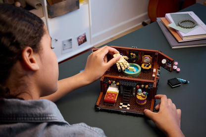 LEGO® Wednesday 76785: Tings leilighet