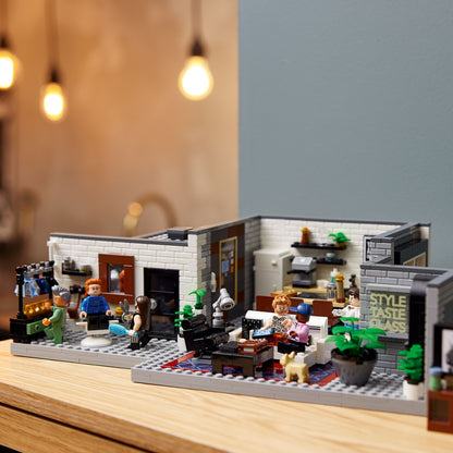 LEGO® Icons™ 10291: Queer Eye – leiligheten til Fab 5