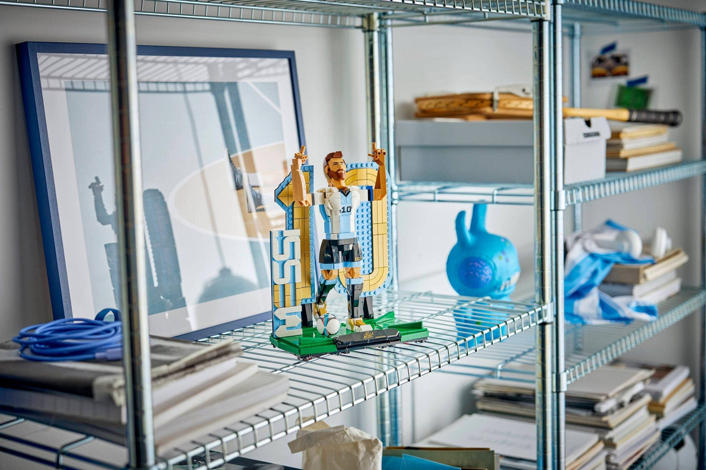 LEGO® Editions™ 43015: Fotball-legenden Lionel Messi