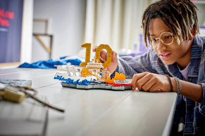 LEGO® Editions™ 43013: Kylian Mbappé – fotball-høydepunkter