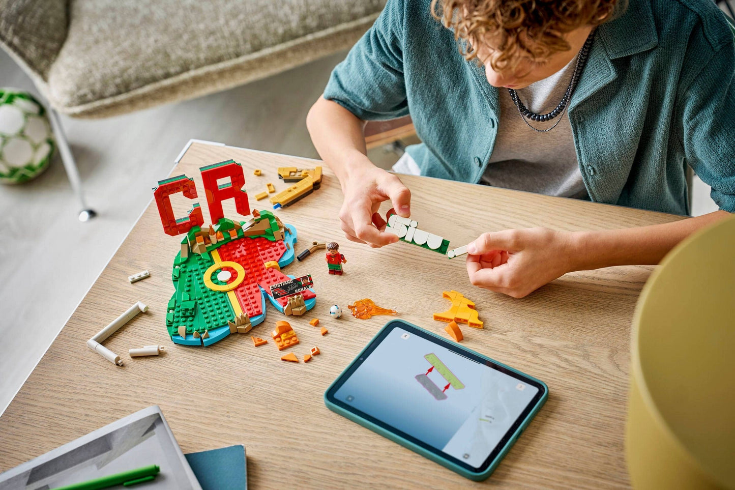 LEGO® Editions™ 43012: Cristiano Ronaldo – fotball-høydepunkter