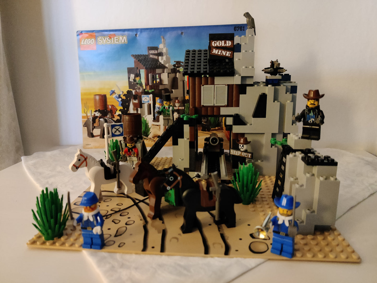 LEGO® Western 6761: Bandit's Secret Hide-Out
