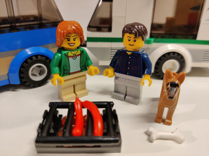 LEGO® City 60117: Van og campingvogn