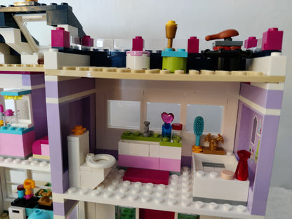 LEGO® Friends™ 41095: Emmas hus