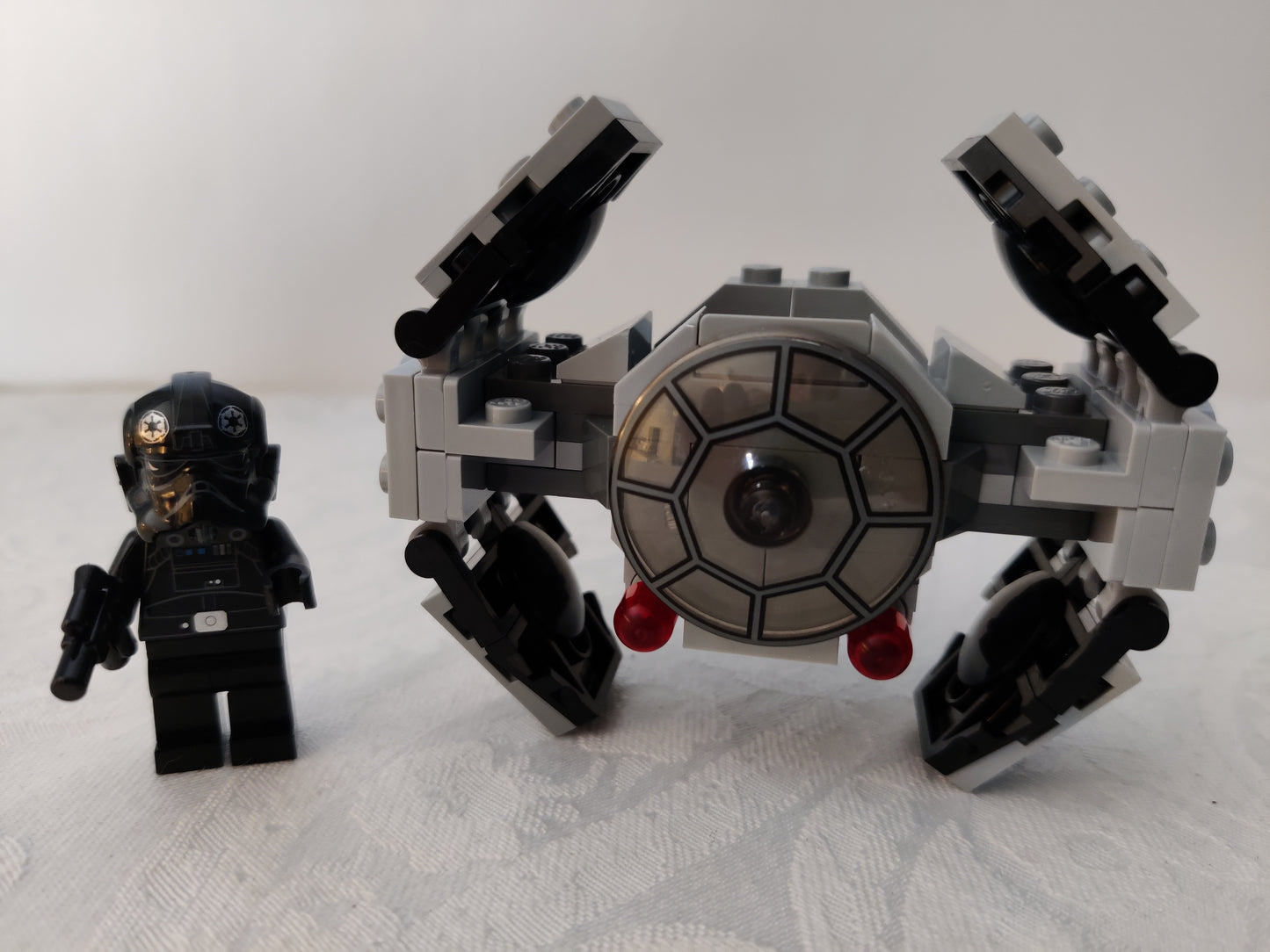 LEGO® Star Wars™ 75128: TIE Advanced Prototype™
